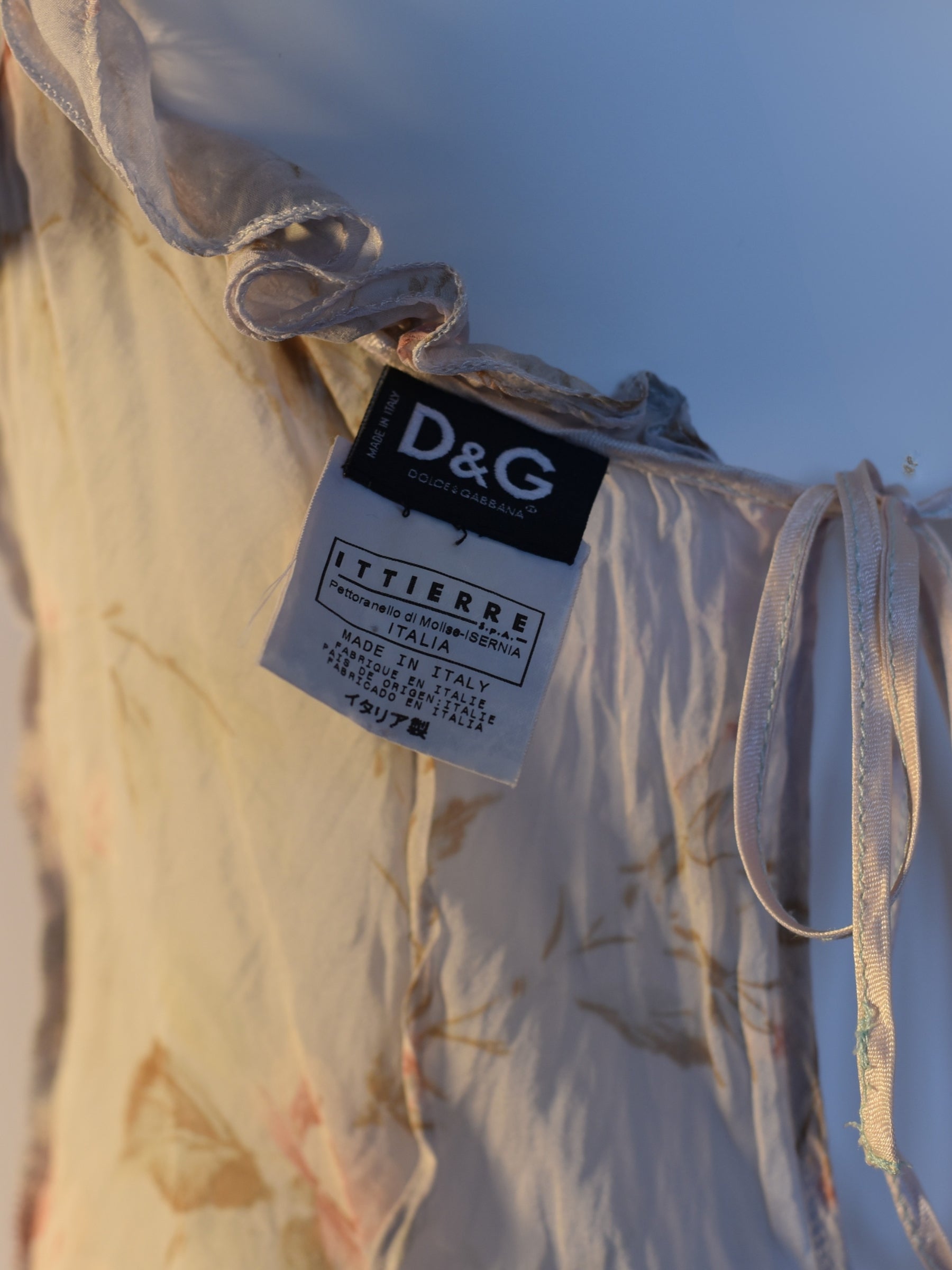 Close up of D&G tag on Silk Floral Tank Top – S/S 2004 Runway.